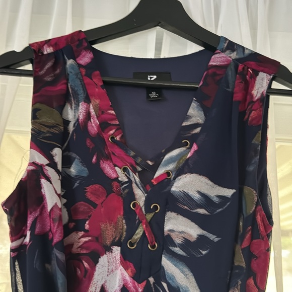 Navy floral dress - Picture 2 of 3